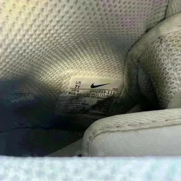 Youth Nike Air Force 1 AF1 White Mid Top Shoes Youth Size 7 - Picture 6 of 7